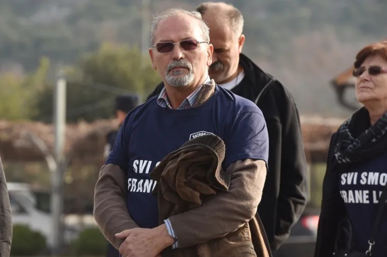 DVD organizirao prosvjed podr&scaron;ke za slučaj stradalog vatrogasca Franu Lučića