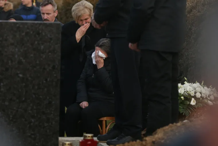 Zločin koji je potresao Hrvatsku: Uz tužnu povorku pokopana Jasmina Dominić