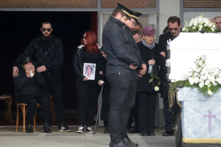 Zločin koji je potresao Hrvatsku: Uz tužnu povorku pokopana Jasmina Dominić