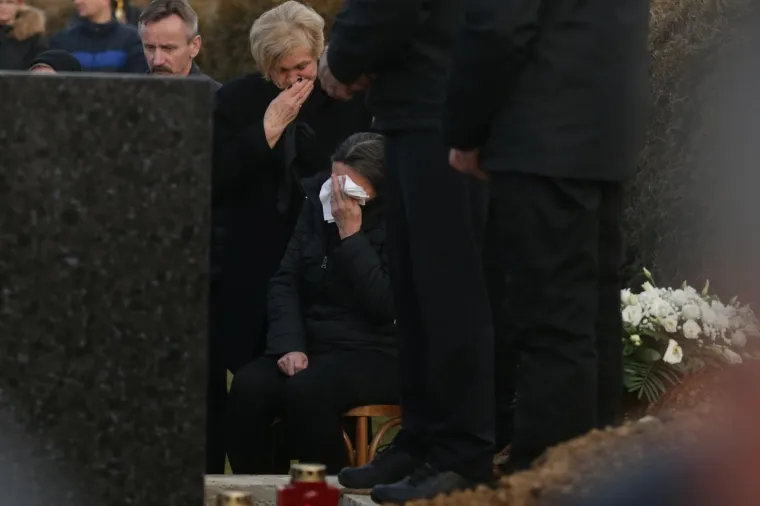 SPROVOD JASMINE DOMINIĆ, NESTALE PRIJE 19 GODINA: U selu vlada opsadno stanje, interventna policija na terenu