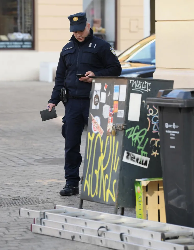 Stra&scaron;na nesreća u centru Zagreba: Radnik s tri metra visine pao u okno svjetlarnika