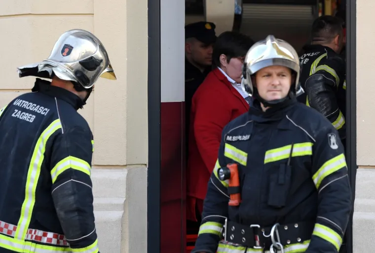 Stra&scaron;na nesreća u centru Zagreba: Radnik s tri metra visine pao u okno svjetlarnika