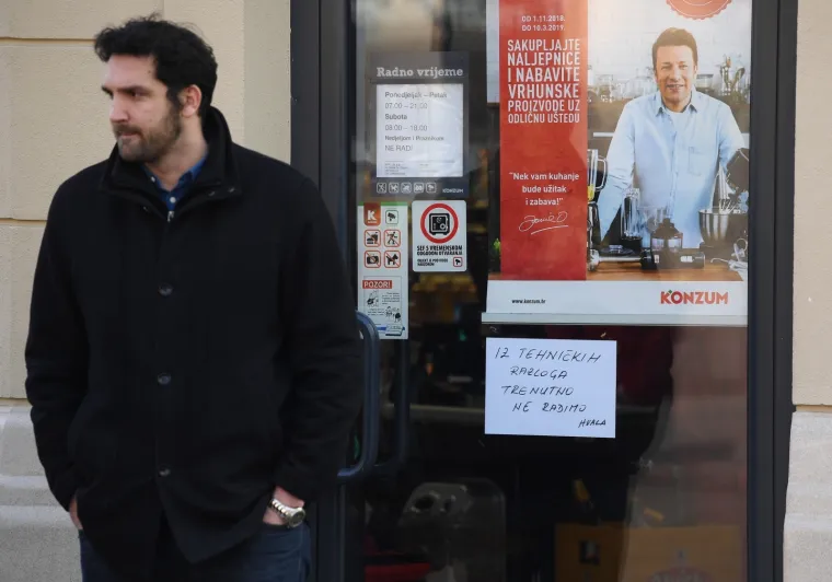 U sredi&scaron;tu Zagreba radnik upao u duboki otvor i zadobio te&scaron;ke ozljede