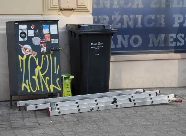 U sredi&scaron;tu Zagreba radnik upao u duboki otvor i zadobio te&scaron;ke ozljede