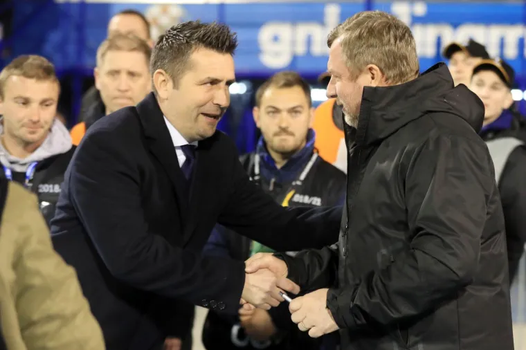 MODRI JURIŠAJU PO POBJEDU: I na povijesnoj utakmici baklja je poletjela prema travnjaku