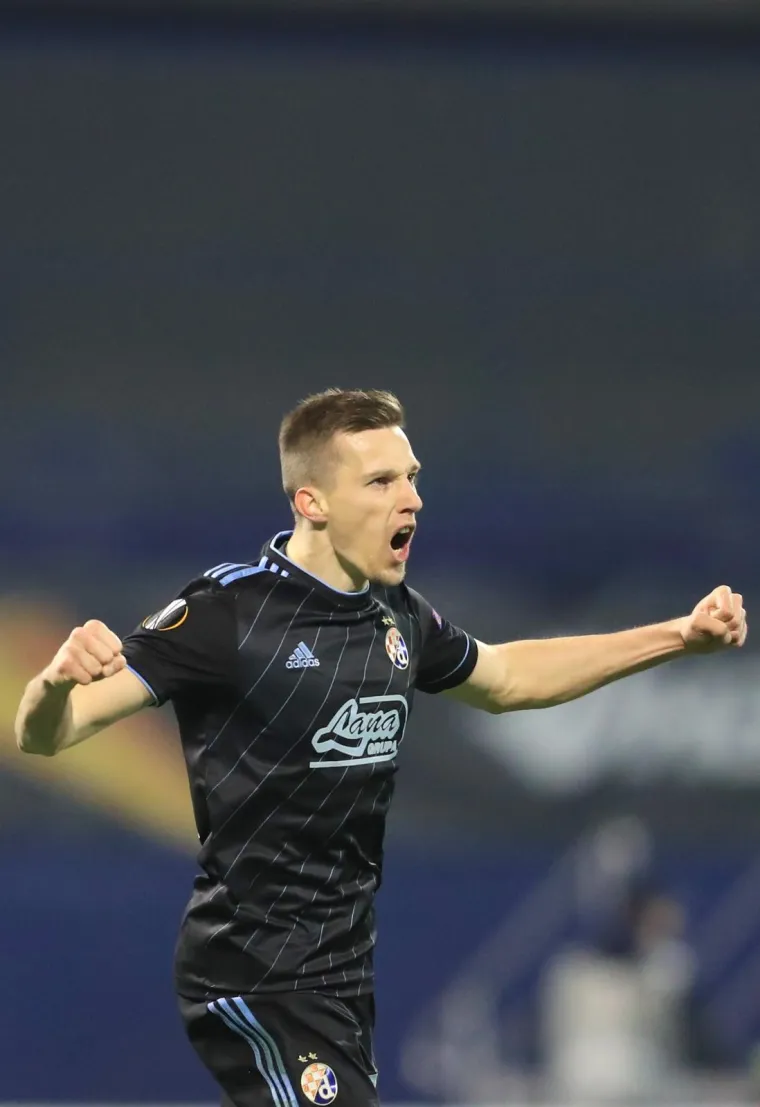 MODRI JURIŠAJU PO POBJEDU: I na povijesnoj utakmici baklja je poletjela prema travnjaku