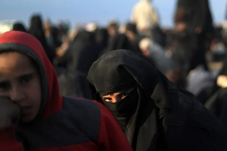 Evakuacija zarobljenih boraca Islamske države