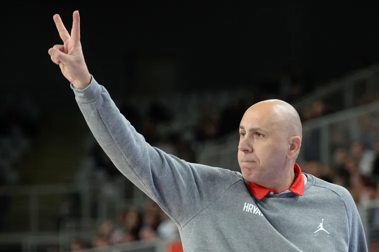 DVOJICA VELIKANA NA UTAKMICI U VARAŽDINU: Rađa i Vranković iz prvih redova bodre Hrvatsku
