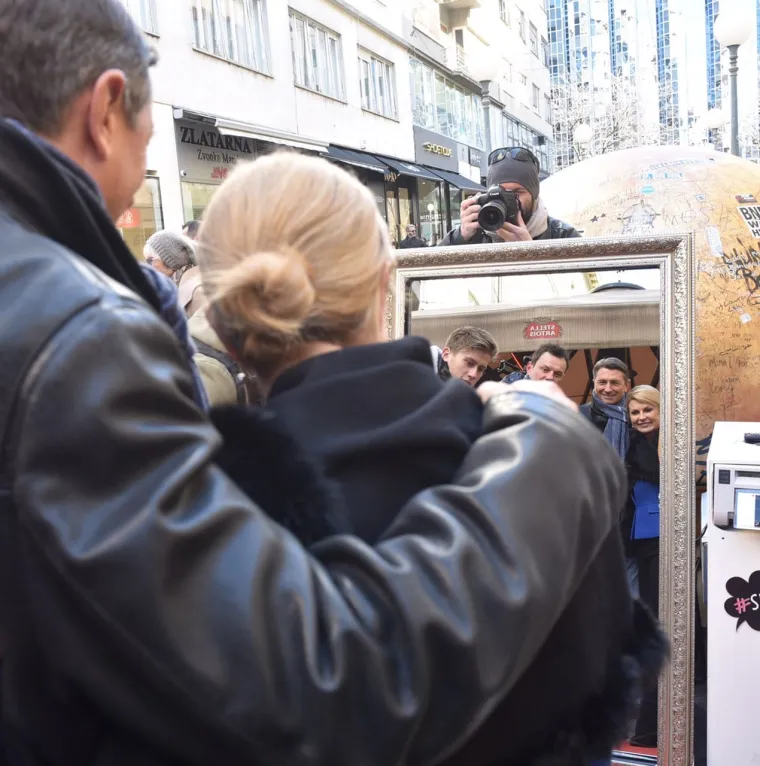 Predsjednica Grabar-Kitarović i slovenski predsjednik Borut Pahor na neformalnom radnom ručku!