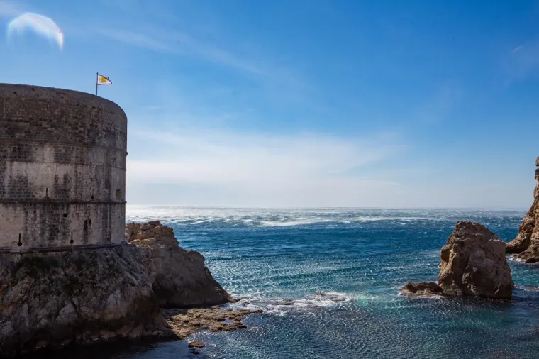 Dramatično u Dalmaciji: Pogledajte koje je posljedice ostavila jedna od najjačih bura