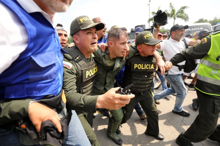 Suzavac i gumeni metci na granici: Maduro prekinuo odnose s Kolumbijom!