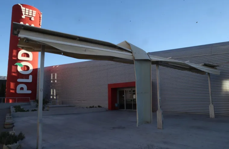 &Scaron;teta po cijelom gradu: Bura u Splitu otežava kretanje, a osjećaj hladnoće je polarni!