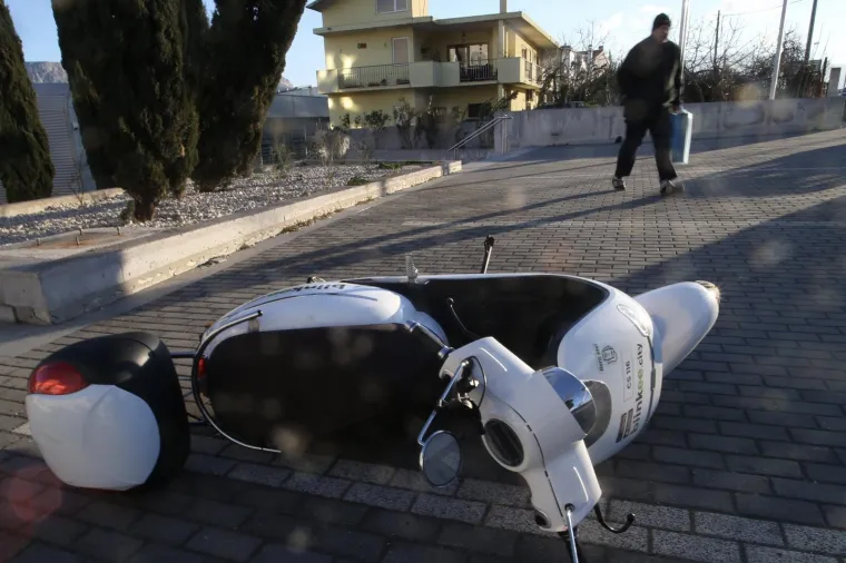 &Scaron;teta po cijelom gradu: Bura u Splitu otežava kretanje, a osjećaj hladnoće je polarni!