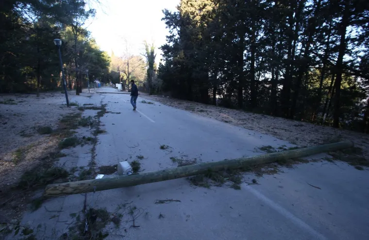 Strašna orkanska bura poharala Split