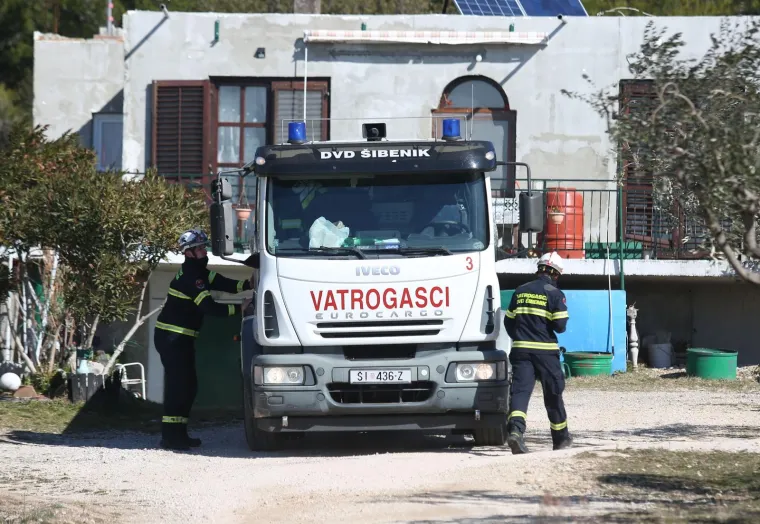 Kod Tribunja gori borova &scaron;uma