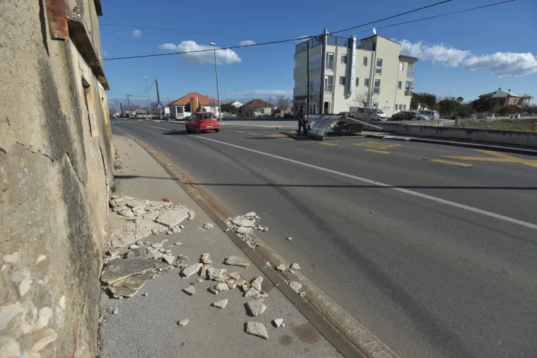 Jaka bura od sinoć pu&scaron;e na području grada Nina 23.02.2019., Nin - Jaka bura od sinoc puse na podrucju grada Nina. Stete su goleme na plovilima, kucama, vikendicama i infrastrukturi. Photo: Dino Stanin/PIXSELL