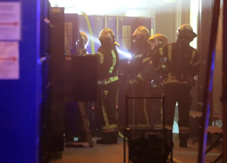 Požar na Glavnom kolodvoru: Gore ormarići za ostavljanje stvari, vatrogasci na terenu