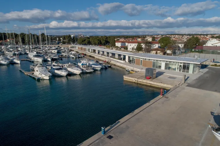 Turci je kupili prije godinu dana: Pogledajte kako sada izgleda rekonstruirana zadarska marina