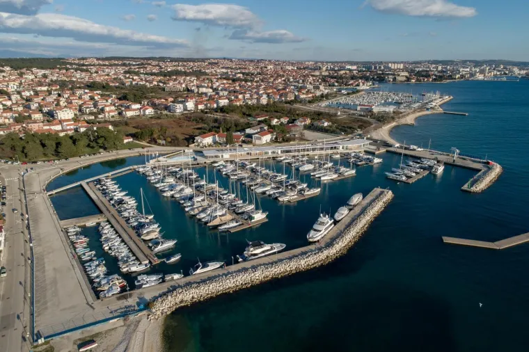 Turci je kupili prije godinu dana: Pogledajte kako sada izgleda rekonstruirana zadarska marina