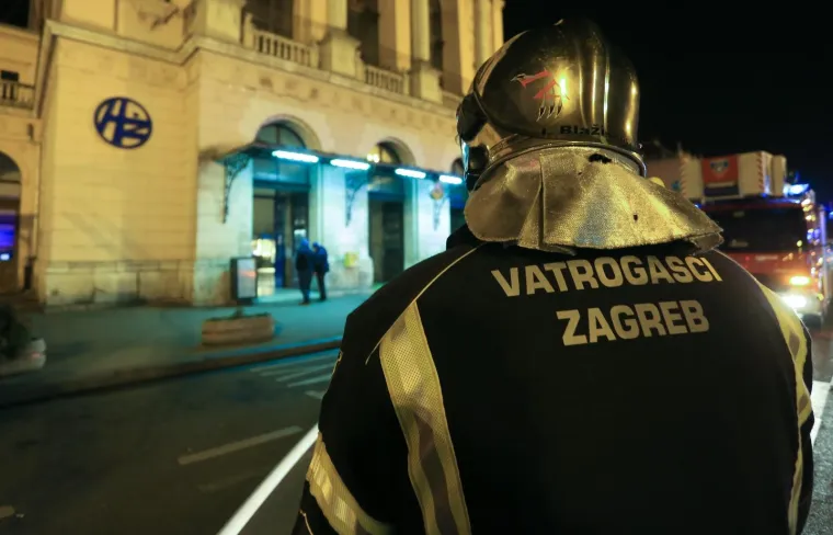 BUKNUO POŽAR U ZGRADI GLAVNOG KOLODVORA U ZAGREBU: Planulo smeće u garderobi