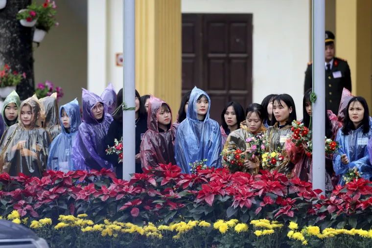 Kim doputovao u Hanoi na summit s Trumpom