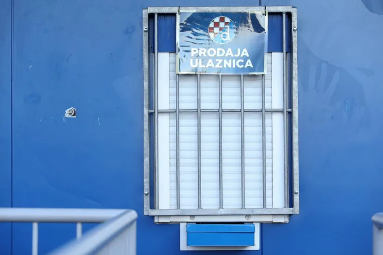 Sjever je 120 kuna, što je samo 20 kuna skuplje nego za Plzen. Istok je 200 kuna, što je 50 kuna skuplje u odnosu na prošlu utakmicu, Zapad gore je 200 kuna, a Zapad dolje 250 kuna, što je također poskupljenje od 50 kuna.