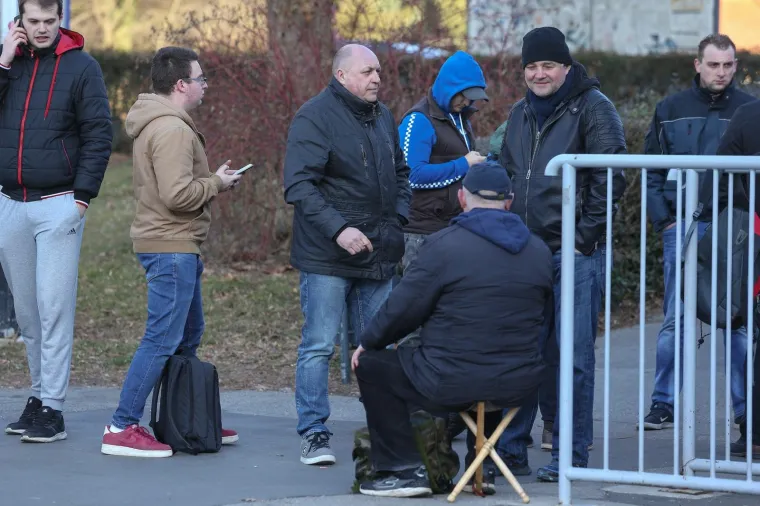 KAD ZAGREPČANI IZGUBE GLAVU ZBOG DINAMA: Onda to izgleda - ovako!