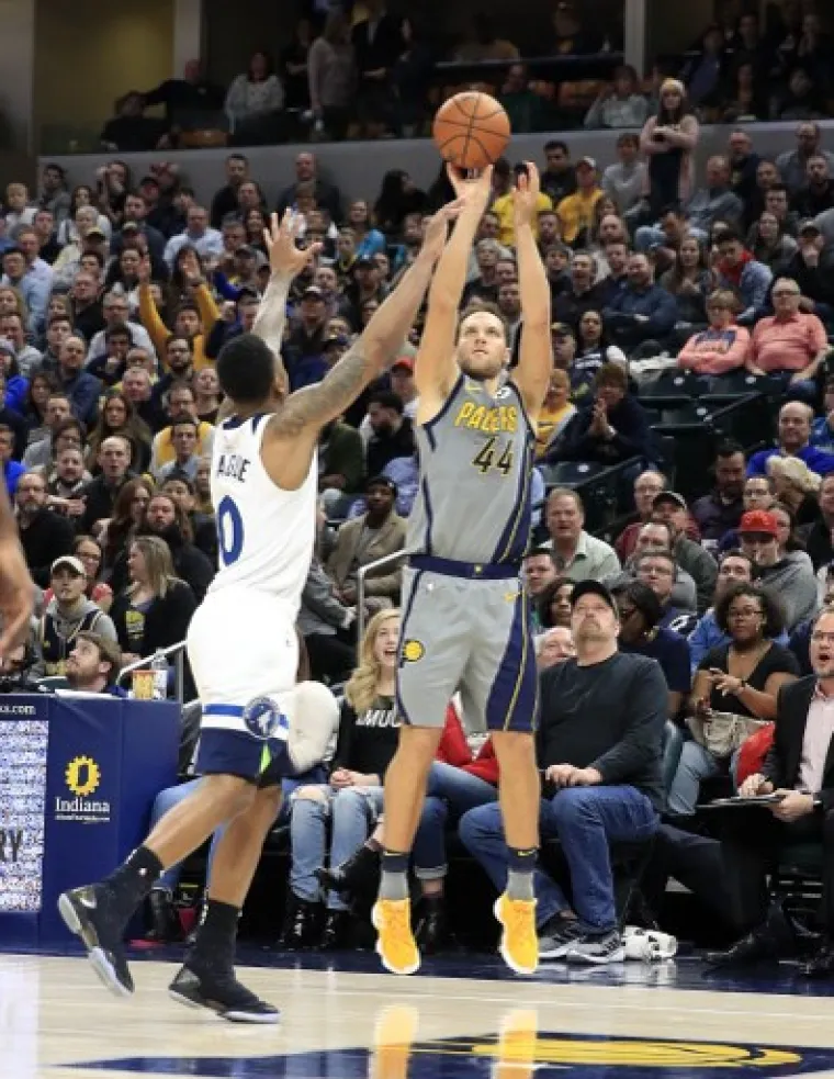 Postigao je 37 poena, što mu je drugi najbolji učinak u NBA ligi. Iz igre je gađao 13/22, trice 4/7, a slobodna bacanja 7/9. Dodao je sedam skokova i četiri asistencije. Sve je navedeno napravio za 29.39 minuta na parketu.