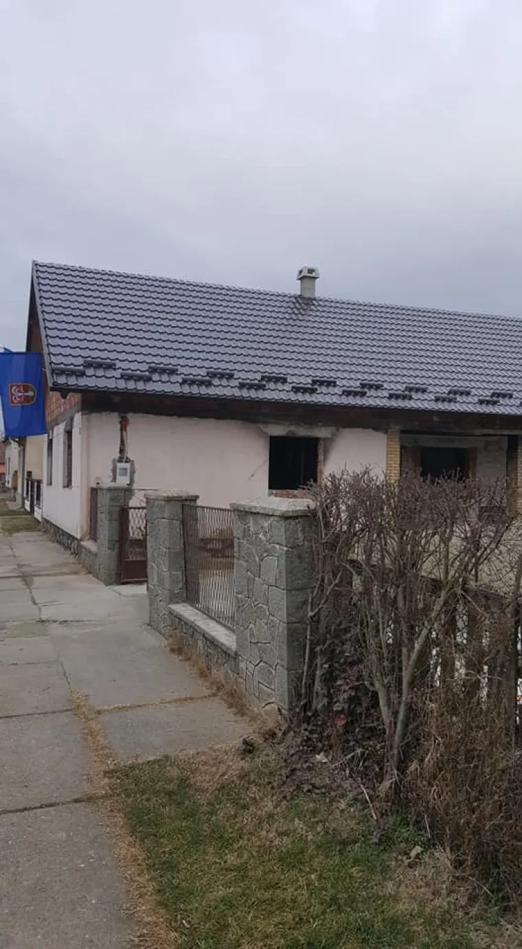 Ostao je bez svega u stra&scaron;nom požaru, a nogometa&scaron;i Sloge za dva tjedna su mu obnovili kuću