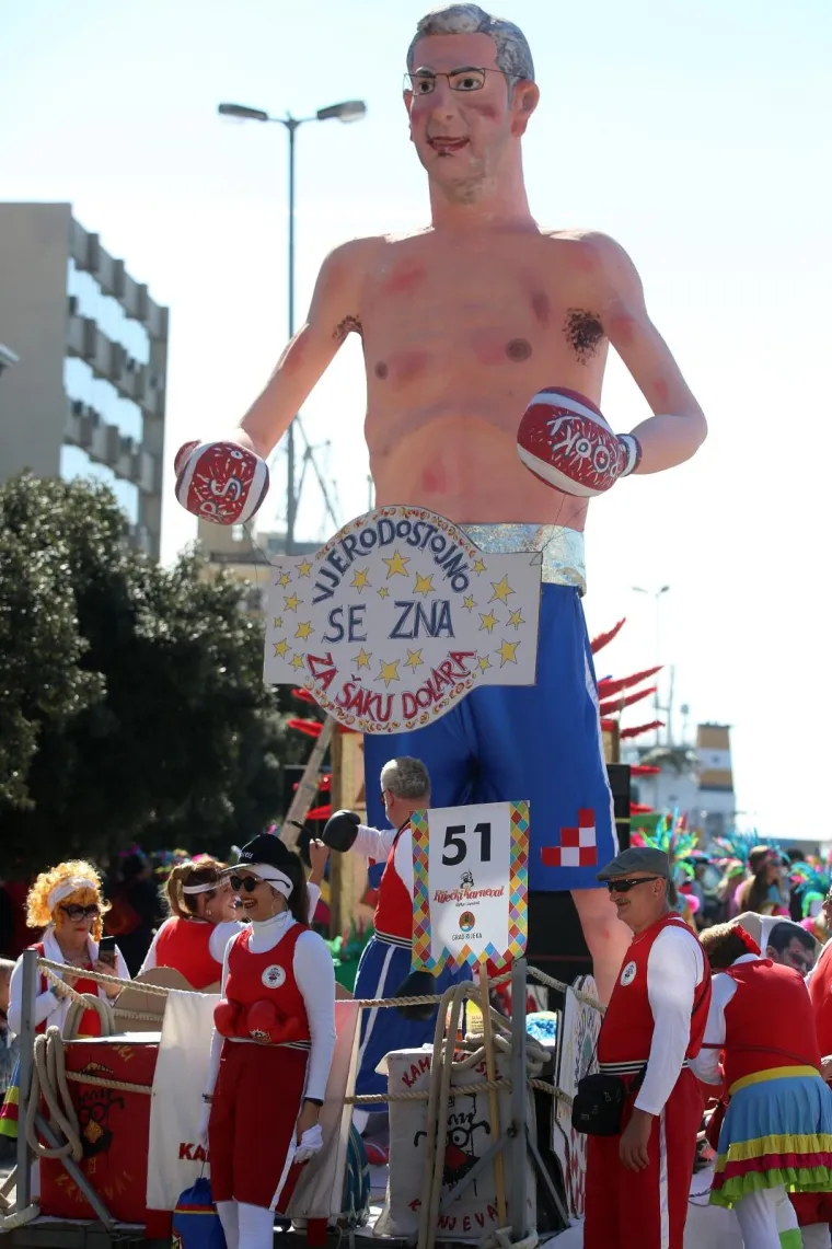 VESELI KARNEVAL U RIJECI: Cijeli je ovaj &scaron;u&scaron;ur do&scaron;la pogledati i predsjednica