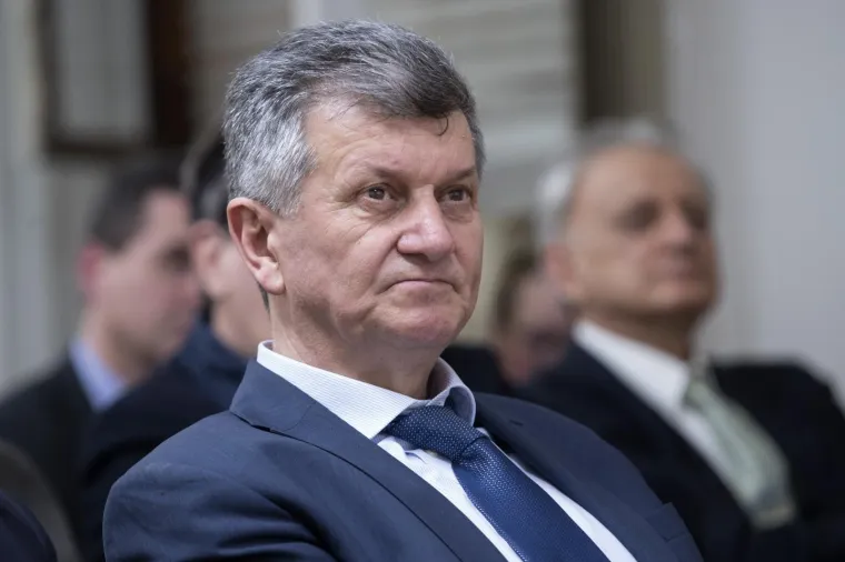 Premijer neprikosnoveno vodi! Koje političare Hrvati smatraju najvećim negativcima