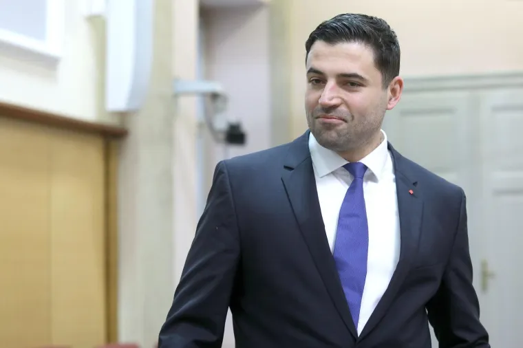 Premijer neprikosnoveno vodi! Koje političare Hrvati smatraju najvećim negativcima