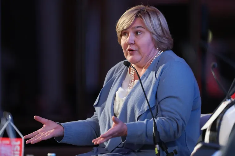 Čelnica udruge "U ime obitelji" i perjanica ekstremno konzervativne Hrvatske. 
Žene bez prava na pobačaj, djevojčice i dječaci izolirani jedni od drugih u odvojenim &scaron;kolama, priznavanje prava na posvajanje samo vjenčanim parovima, ali ne i izvanbračnim, samo su neke od opasnih ideja koje Markić i njena inicijativa žele progurati u hrvatske zakone raznoraznim inicijativama i referendumima.
Markić je organizirala i "Hod za život", prosvjednu povorku protiv pobačaja. Aktivirala je molitvene skupine ispred bolnica diljem zemlje.
Kritičari predbacuju agresivnost, neargumentiranost i jednoumlje.