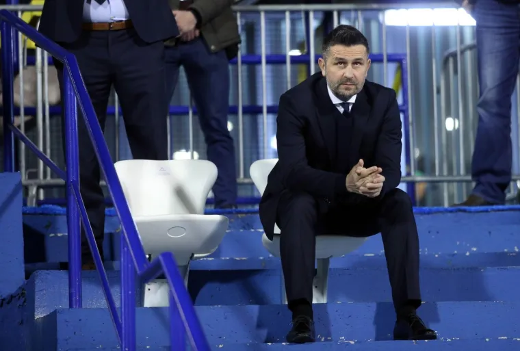 BOYSI POSLALI PORUKU SA SJEVERA: Pogledajte kako izgledaju tribine i od kuda Bjelica prati utakmicu