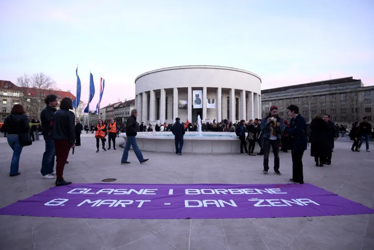 Žene u ovogodi&scaron;njem prosvjednom mar&scaron;u pod sloganom Glasne i borbene