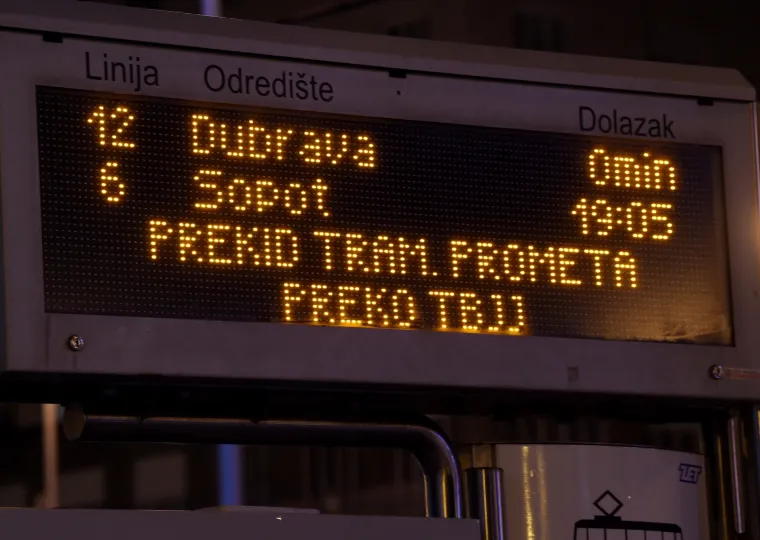 Žene u ovogodi&scaron;njem prosvjednom mar&scaron;u pod sloganom Glasne i borbene