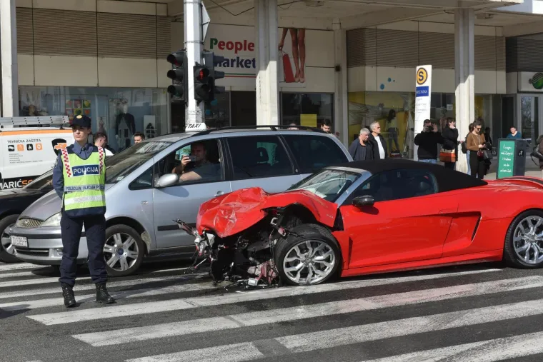 U Dubravi slupani automobili vrijedni milijune kuna
