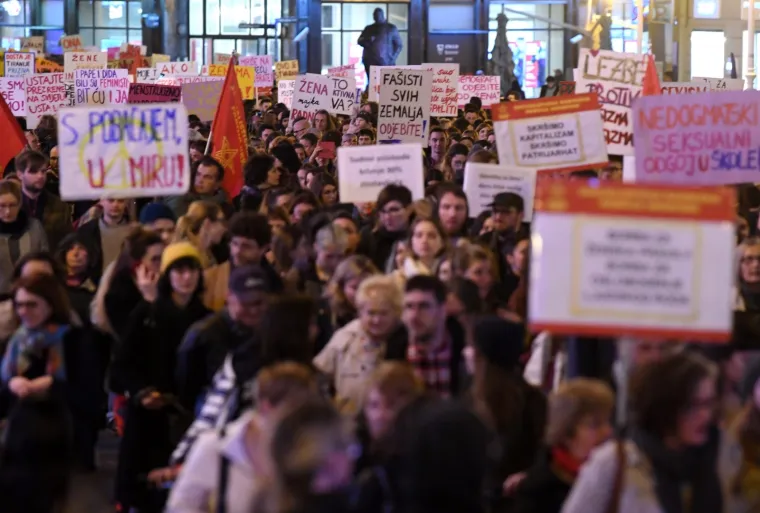 Zagreb: Žene u ovogodi&scaron;njem prosvjednom mar&scaron;u pod sloganom Glasne i borbene