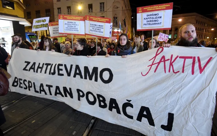 Zagreb: Žene u ovogodi&scaron;njem prosvjednom mar&scaron;u pod sloganom Glasne i borbene