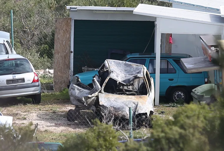Stravična nesreća kod Primoštena: Fiat sletio s ceste i zapalio se, djevojka izgorjela u autu