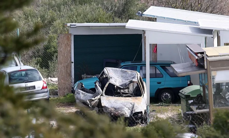 Stravična nesreća kod Primoštena: Fiat sletio s ceste i zapalio se, djevojka izgorjela u autu