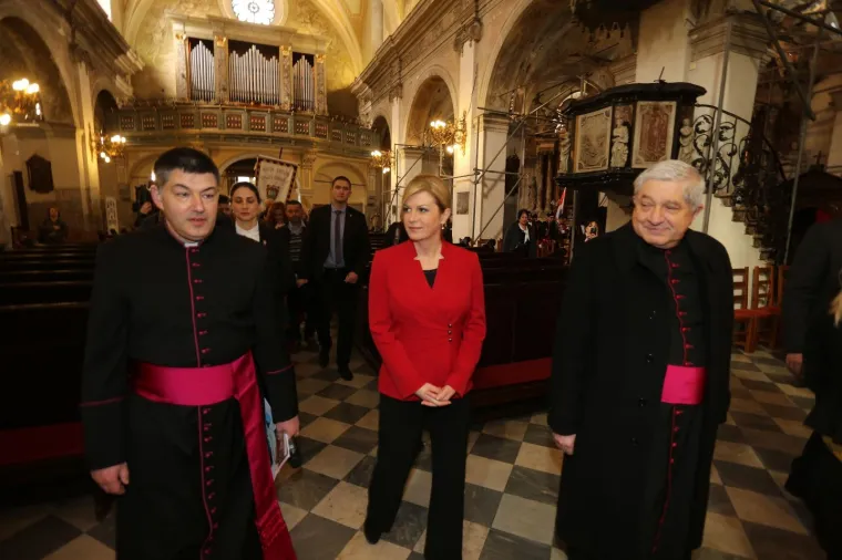 14,3 % birača Hrasta podržava predsjednicu u prvom krugu predsjedničkih izbora