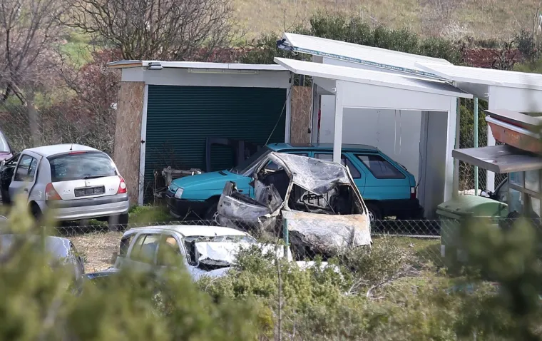 NESREĆA KOD PRIMO&Scaron;TENA: 20-godi&scaron;nja djevojka izgorjela u autu koji je sletio s ceste