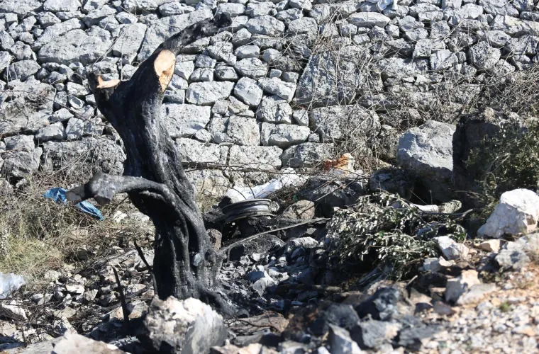 NESREĆA KOD PRIMO&Scaron;TENA: 20-godi&scaron;nja djevojka izgorjela u autu koji je sletio s ceste