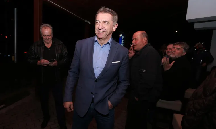 Pogledajte atmosferu u stožerima nakon objave rezultata bitke za Liku