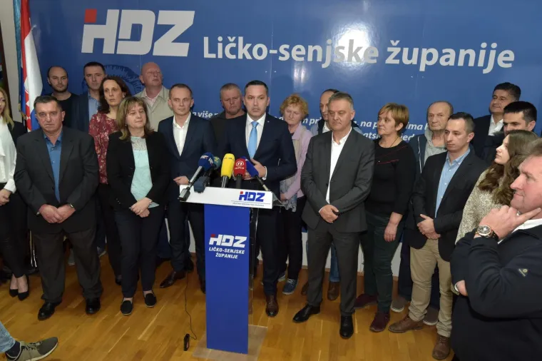 Pogledajte atmosferu u stožerima nakon objave rezultata bitke za Liku