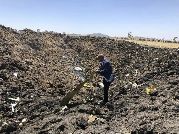 Pogledajte kako izgleda mjesto na koje se srušio Boeing 737: Od aviona ostale samo krhotine