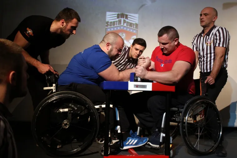 Grad Sinj ugostio najbolje obarače ruke: 'Tehnika i čvrstina su najvažniji, kile uopće ne igraju ulogu'