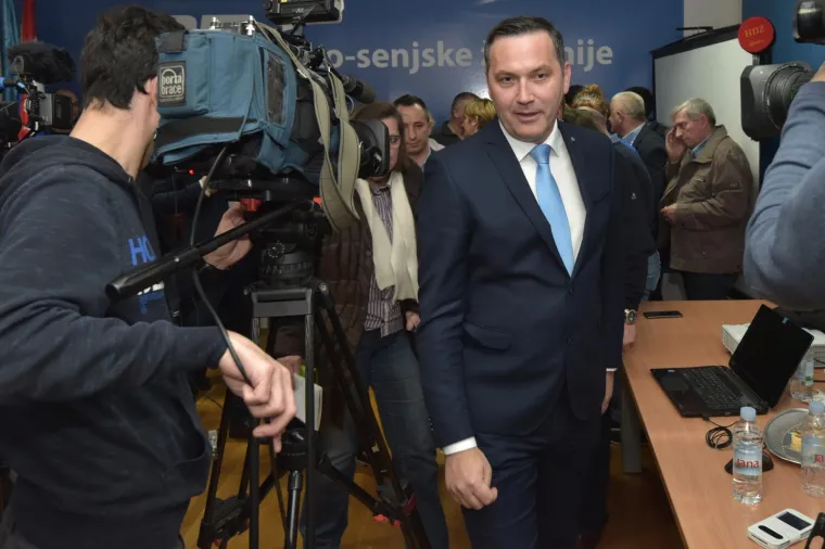 Nekad je HDZ u Lici osvajao 22 tisuće glasova, a sada slave kada dobiju tri puta manje!