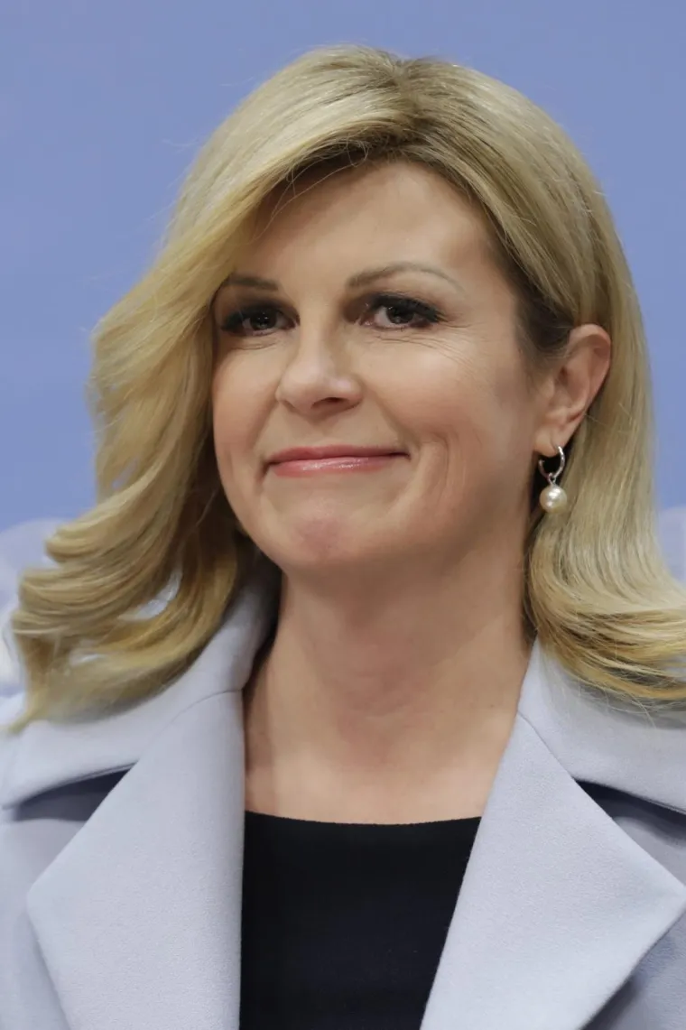 Hrvatska predsjednica istaknula je kako visoku razinu prijateljskih odnosa i zajednički interes za dugoročno partnerstvo potvrđuju imenovanja rezidentnih veleposlanika u Zagrebu i Vilniusu, navodi se u priopćenju.